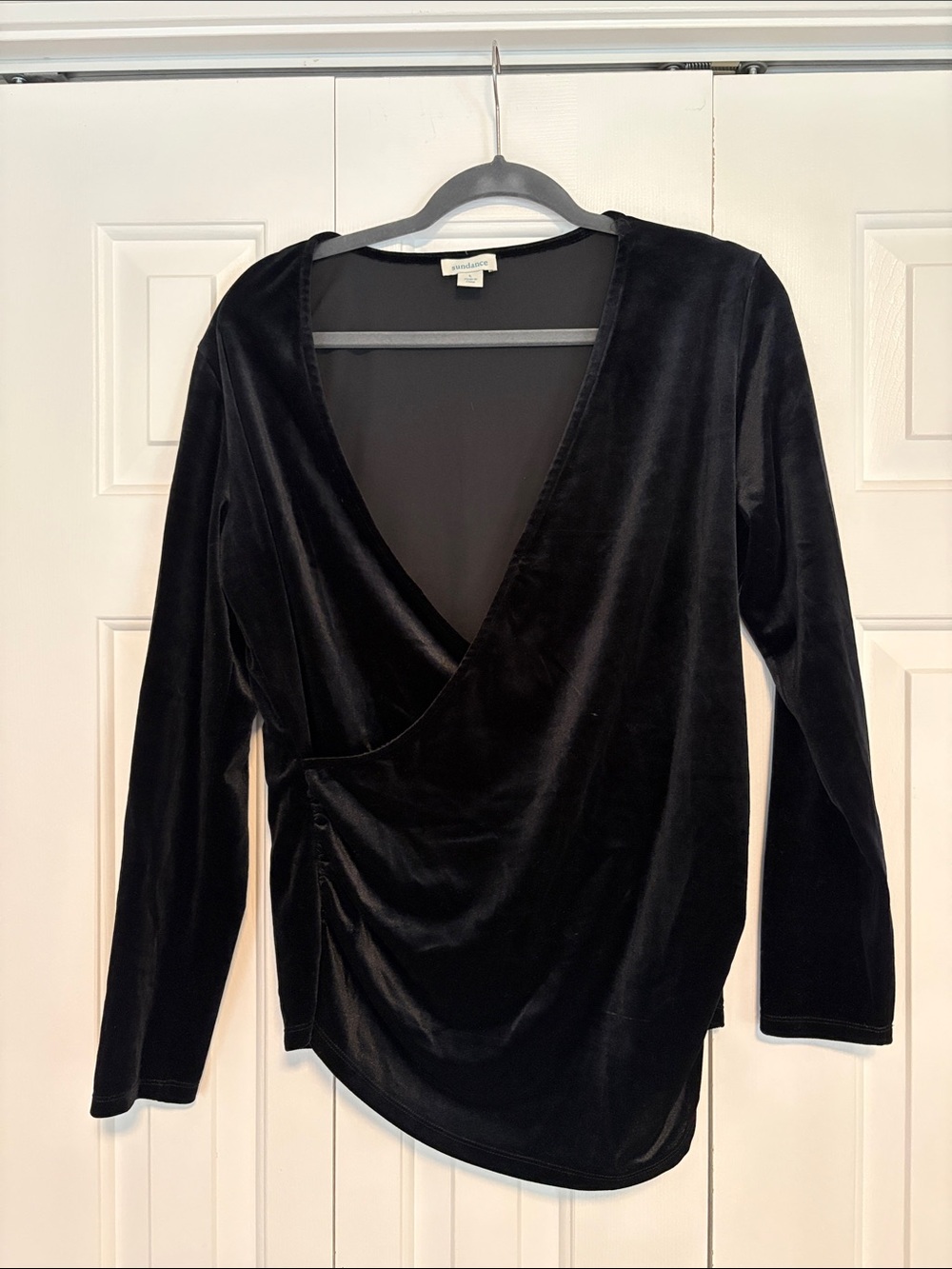 Women’s Sundance Black Crushed Velvet Shirt Large